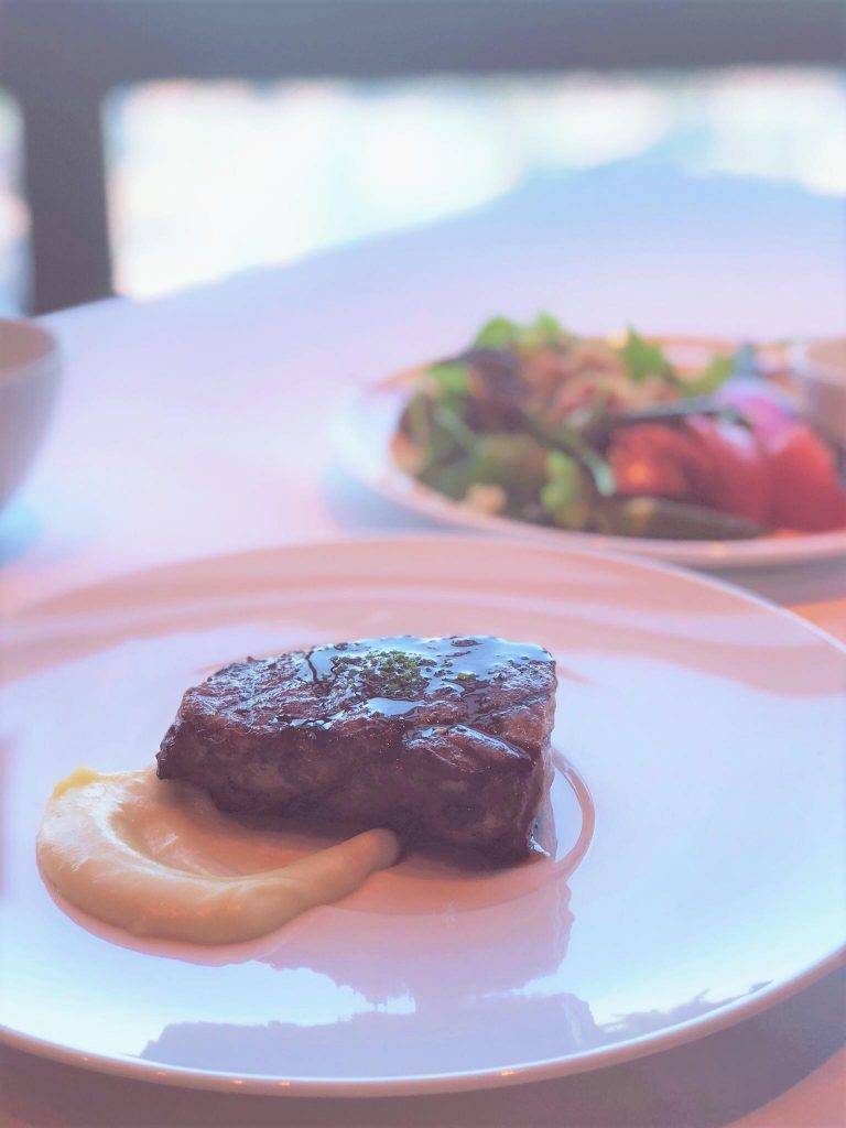 レストラン